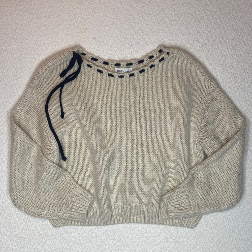 Hollister Oatmeal Sweater with Black Stitch Detailing with Draping